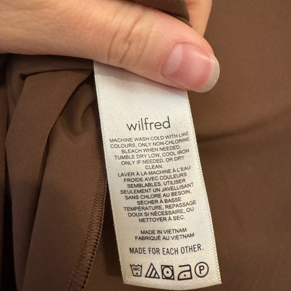 Aritzia Wilfred Chocolate Long Sleeve Crop Top - Picture 6 of 7